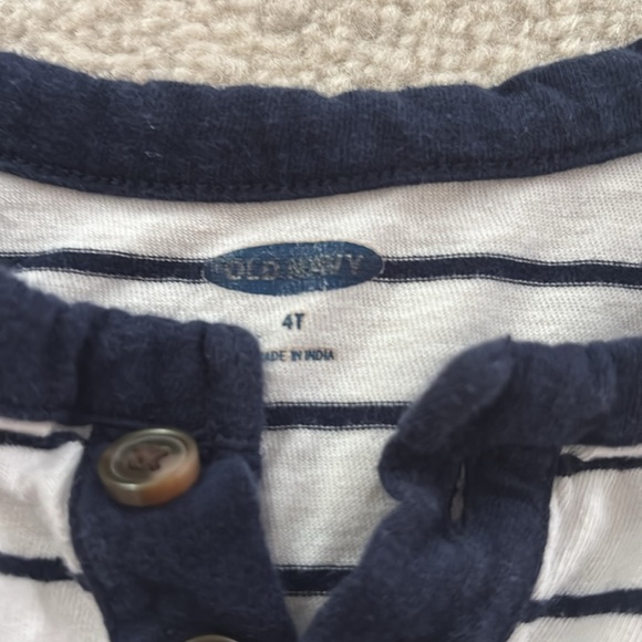 Boys Lot of 6 Tops Various brands Size 4T - Picture 16 of 16